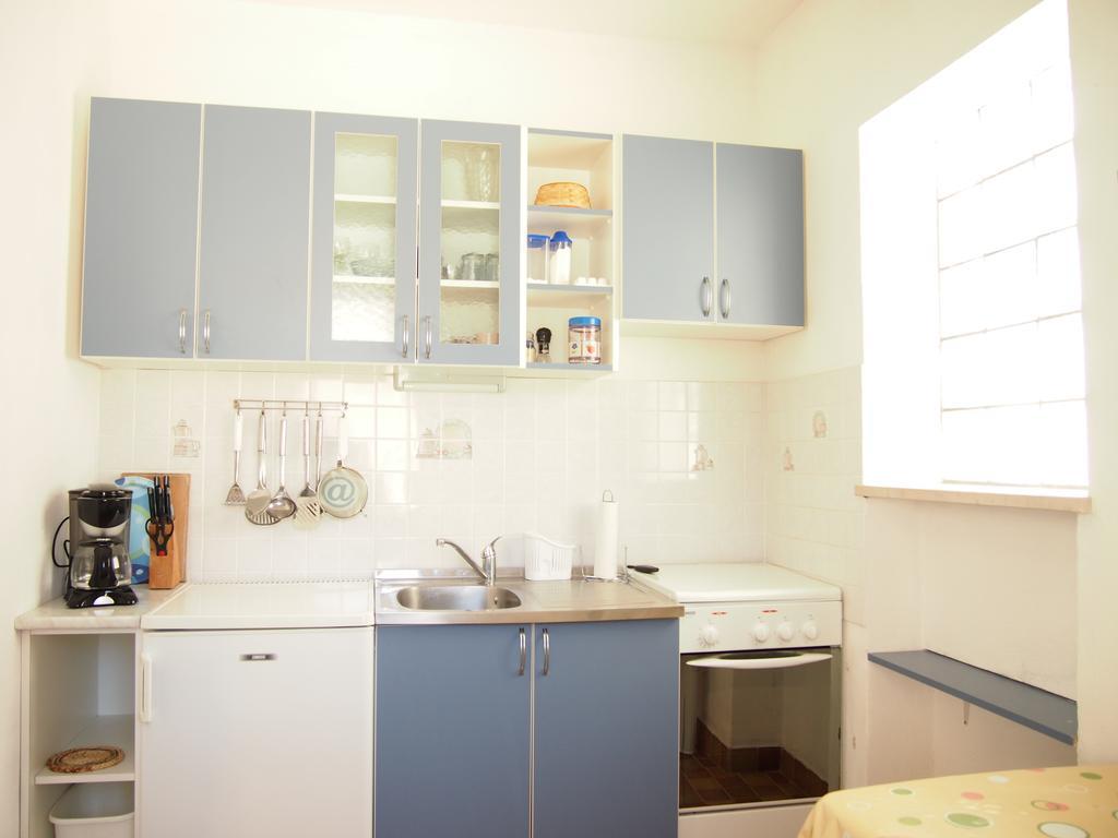 Bunari Apartments ตรีบูนย์ ภายนอก รูปภาพ