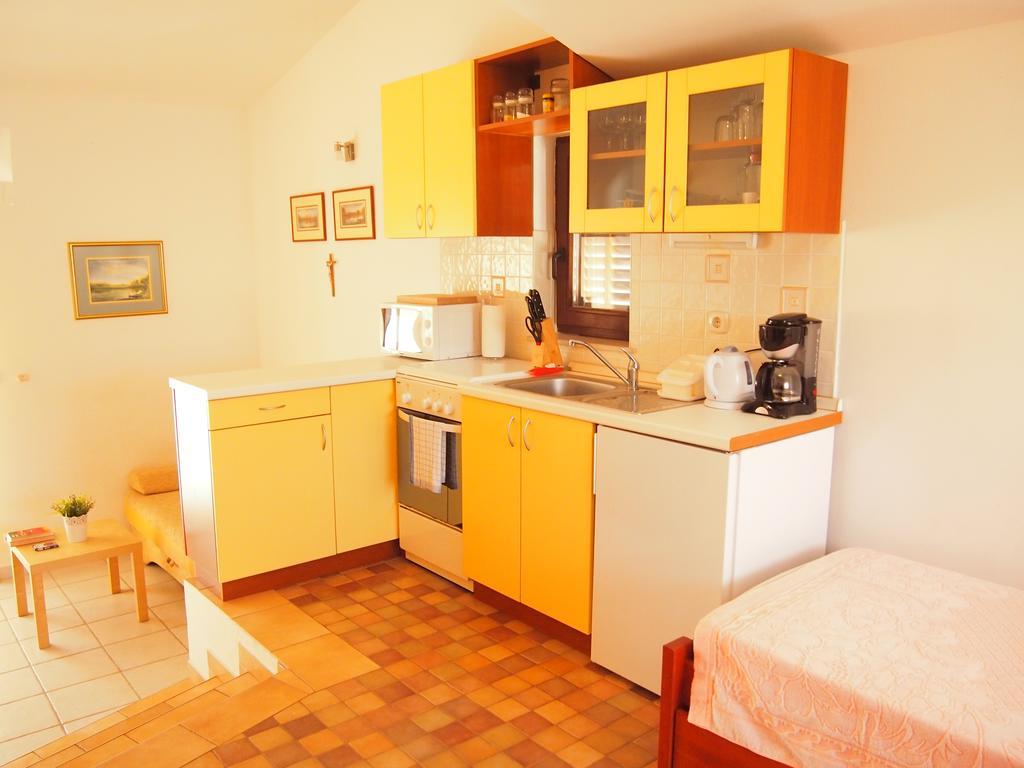 Bunari Apartments ตรีบูนย์ ภายนอก รูปภาพ